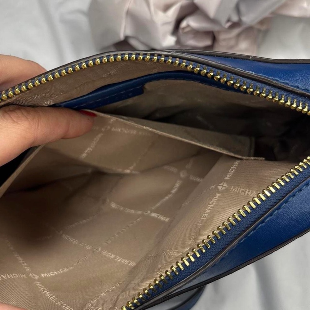Michael Kors Blue Logo Crossbody Bag - Picture 4 of 5